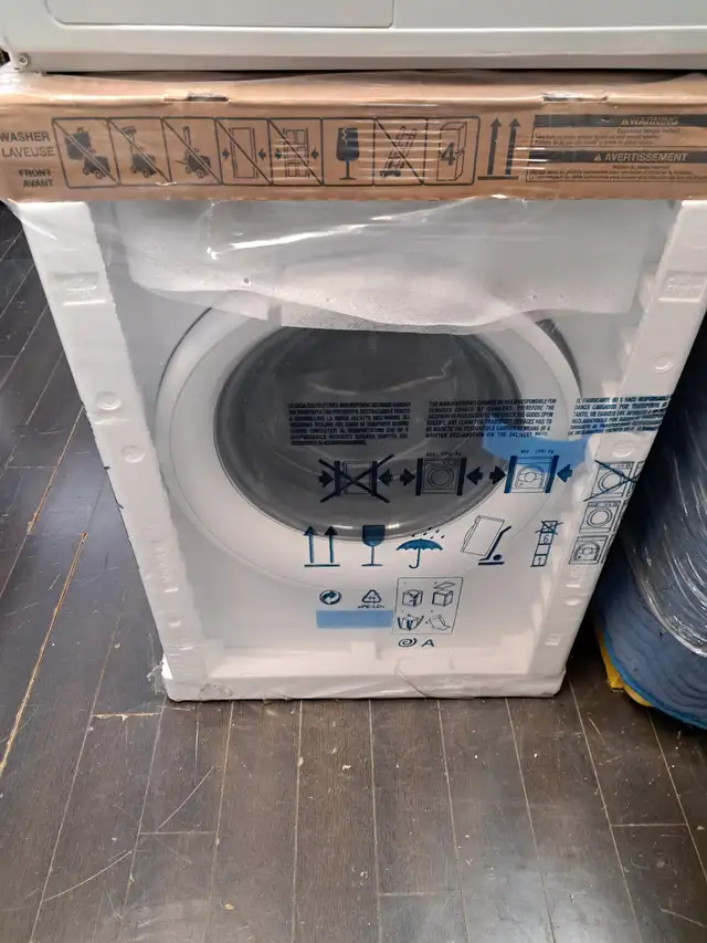 Stacked washer and dryer. Apt size.62863260647299121