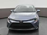 Reliable, fuel-efficient, and packed with everyday convenience, this 2021 Toyota Corolla LE is the p... (image 1)
