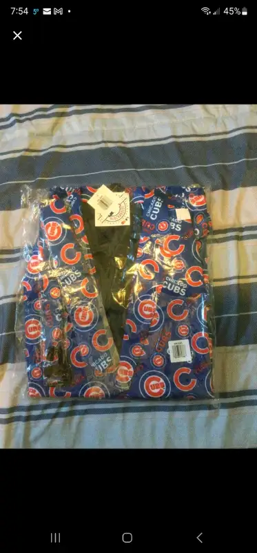 New Chicago Cubs "ugly" suite Great for Holloween costume! Size 42 XL