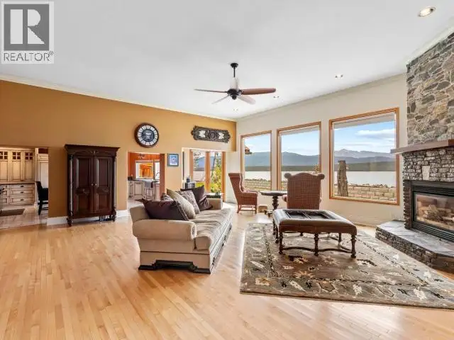 14 BAYVIEW ROAD Whitehorse South, Yukon in Houses for Sale in Whitehorse - Image 12
