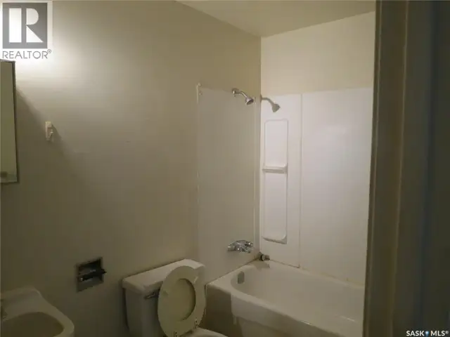 3926 Castle ROAD Regina, Saskatchewan in Condos for Sale in Regina - Image 14