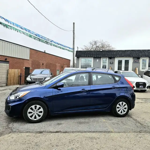 2017 Hyundai Accent SE in Cars & Trucks in St. Catharines - Image 3