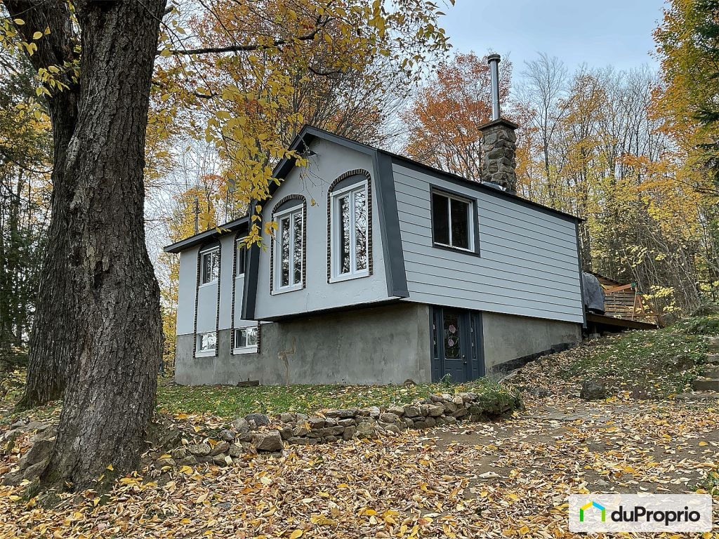 $319,000 - Bungalow for sale in St-Côme — photo 1
