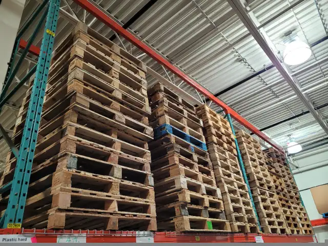 TORONTO pallet storage WHSE SELL to public NO PROB bring caSH! in Other in Mississauga / Peel Region - Image 11