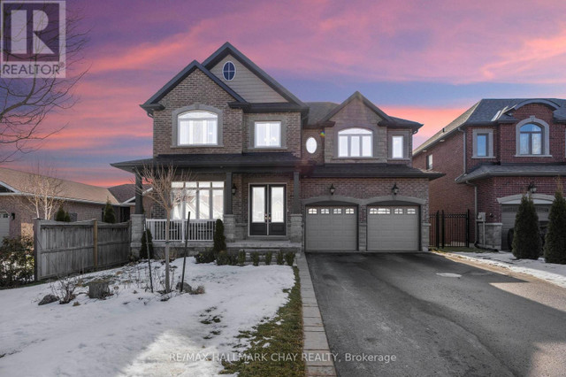 681 LAKELANDS AVE Innisfil, Ontario in Houses for Sale in Barrie - Image 2