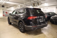 This Volkswagen Tiguan has a powerful Intercooled Turbo Regular Unleaded I-4 2.0 L/121 engine poweri... (image 4)