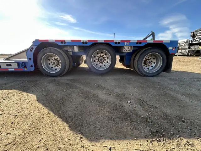 2021 TRAIL KING TK80MG-HG hydraulic detachable gooseneck in Heavy Trucks in Regina - Image 16