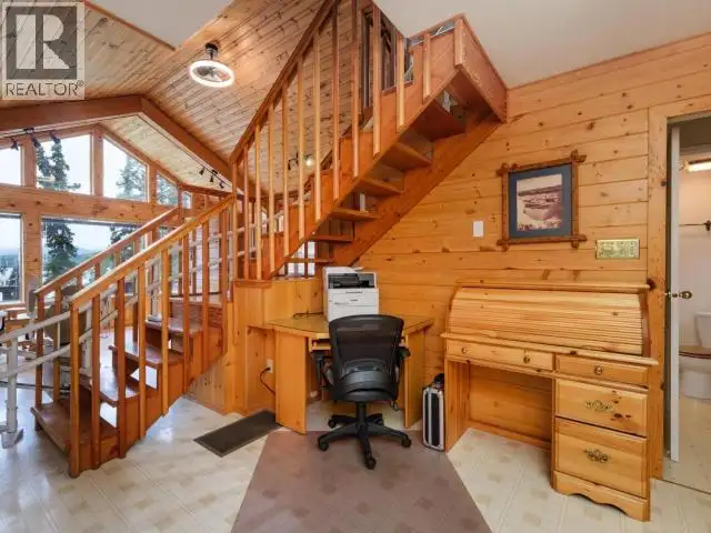 14 OLD CONSTABULARY ROAD Whitehorse South, Yukon in Houses for Sale in Whitehorse - Image 11