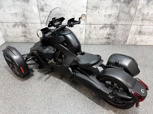2021 Can-Am Ryker 900 ACE | Valise in Street, Cruisers & Choppers in Saguenay - Image 5