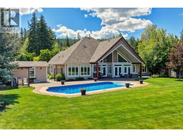 3672 Luxmoore Road Kelowna, British Columbia in Houses for Sale in Penticton - Image 3