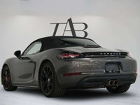 This 2017 Porsche 718 Boxster S is a local Ontario vehicle with a clean Carfax report, this it's a t... (image 4)