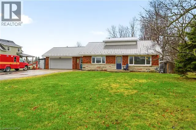1767 CENTRE Road Carlisle, Ontario in Houses for Sale in Oakville / Halton Region - Image 3