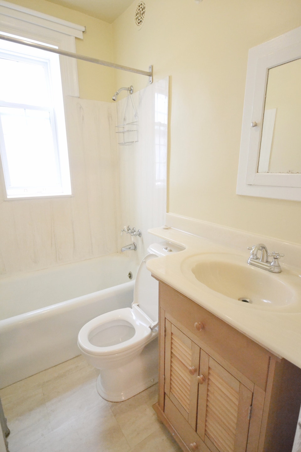 AVAILABLE $1399 2-Bedroom Suite at the Heart of Osborne Village 4