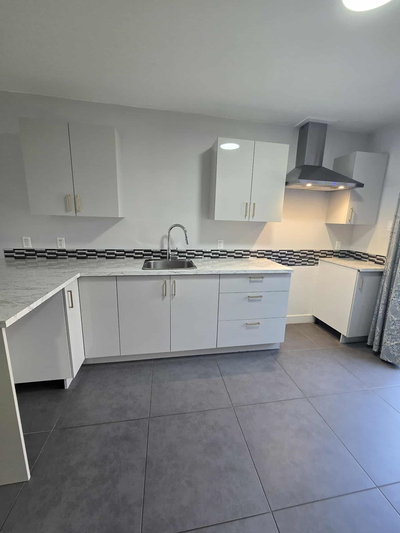 Chez Probloc CL nous offrons la possibilité de louer nos logements meublés ou semi-meublés! Votre bi...
