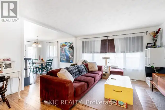 196 HUNTER STREET E Peterborough East (Central), Ontario62854412785409124