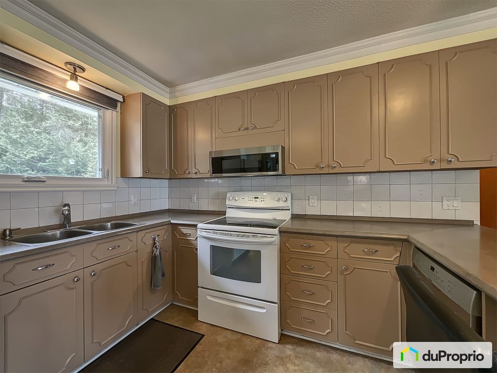 $449,000 - Bungalow for sale in Sherbrooke (Jacques-Cartier) — photo 3