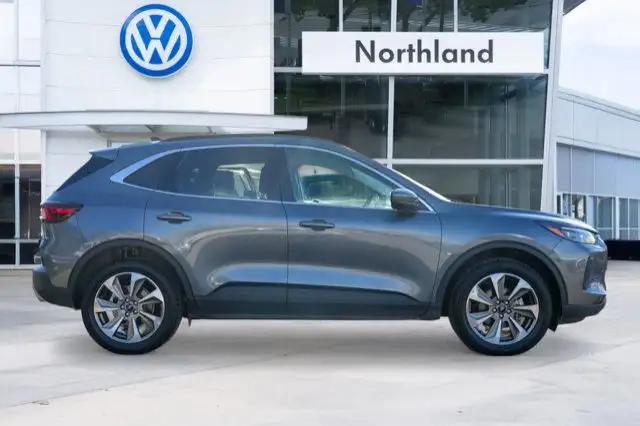 2024 Ford Escape Platinum64844380108545122