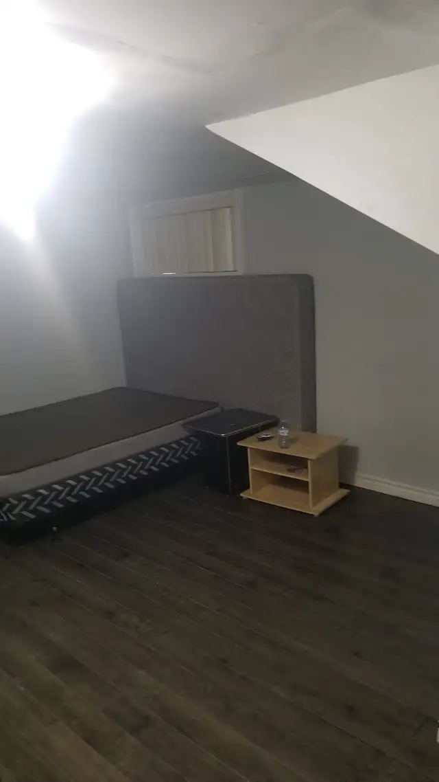 Basement 4 rooms Available for rent 1800 wifi included in Long Term Rentals in City of Toronto - Image 12