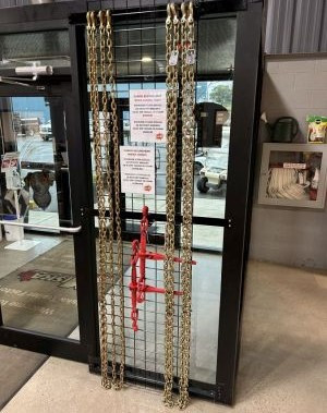 Small PVC Trailer Tongue Toolbox in Other Parts & Accessories in Oakville / Halton Region - Image 2