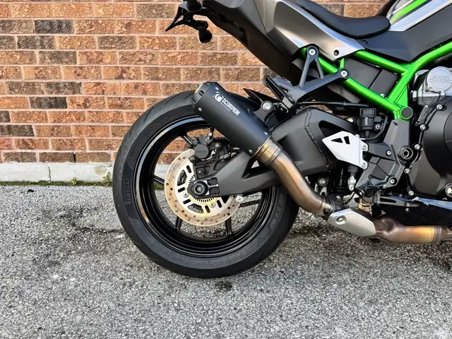 2020 Kawasaki Z H2 **SUPERCHARGED** **SCORPION PIPE** in Sport Bikes in Markham / York Region - Image 15