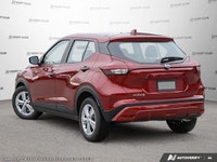 This Nissan Kicks Play has a trusty Regular Unleaded I-4 1.6 L/98 engine powering this Variable tran... (image 4)