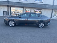 Price includes $1,000 finance credit. Price does not include fees or taxes. Experience the modern el... (image 1)