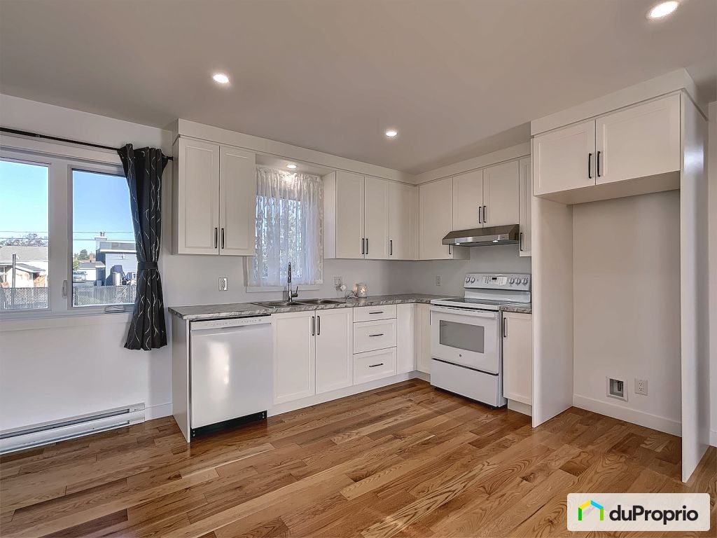 $467,000 - Bungalow for sale in Drummondville (Drummondville) — photo 3