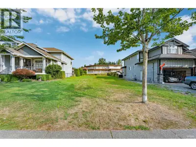 Opportunity Knocks in Maple Ridge! Imagine the possibilities on this level 49.1 x 163 ft. (8,019 sq....