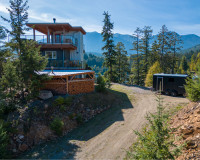 For Sale: 567 Larch Drive, Kaslo BC | $849,000 | MLS® 2474696