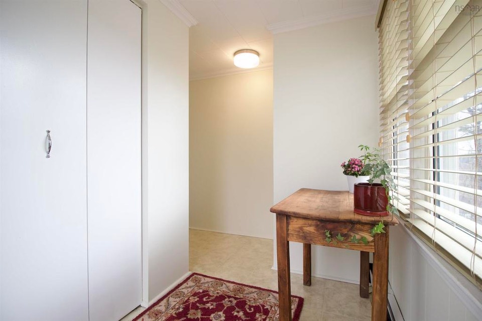 Armdale Rotary Executive 4 Bedroom Apartment for Rent 5