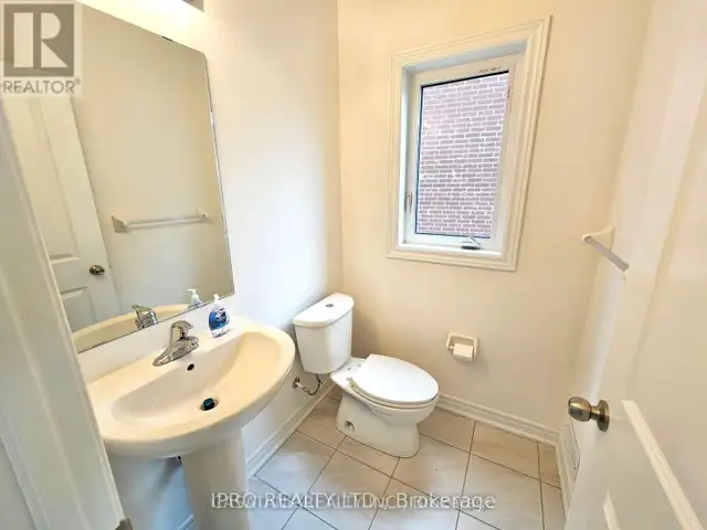 ROOM ONLY - 372 LEANNE LANE Shelburne, Ontario62866663077633123