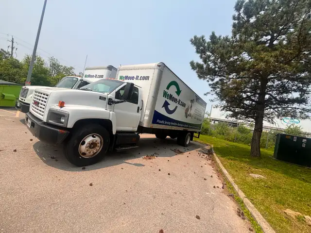 2006 GMC C7500 24' Truck in Cars & Trucks in Hamilton - Image 7