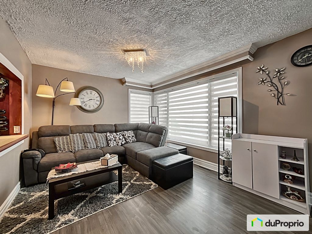$548,000 - Bungalow for sale in St-Constant — photo 2