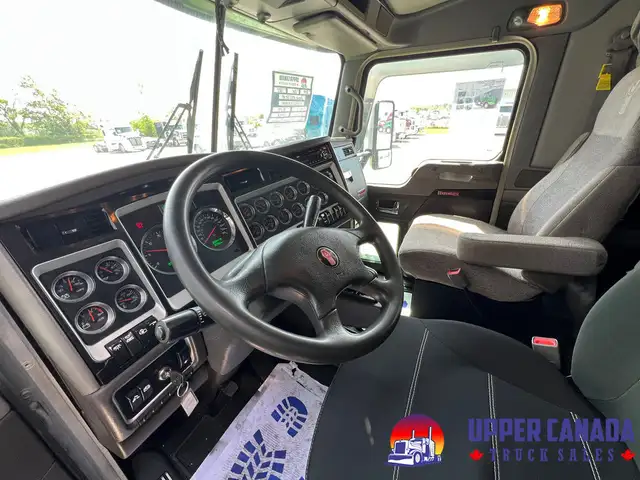 2019 Kenworth T800 in Heavy Trucks in Barrie - Image 11