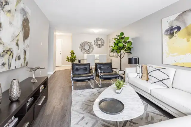 Bright 1 Bedroom Apartment Near Downtown Strathroy in Long Term Rentals in London - Image 4