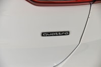 Traction intégrale Audi quattro / Modèle Komfort avec l'Ensemble Canada Edition / Roues 19 pouces /... (image 9)