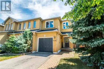 4432 VALLENCE Drive Burlington, Ontario