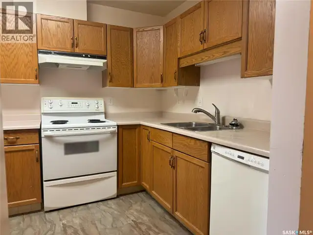 103 102 1st AVENUE Caronport, Saskatchewan in Condos for Sale in Moose Jaw - Image 7