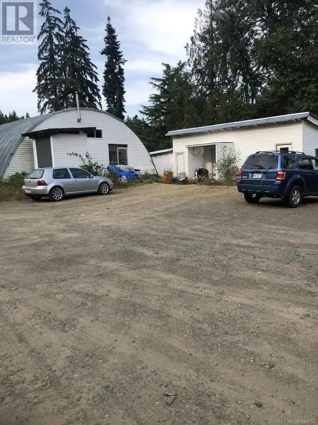 1586 McKibbon Rd N Errington, British Columbia in Houses for Sale in Parksville / Qualicum Beach - Image 37