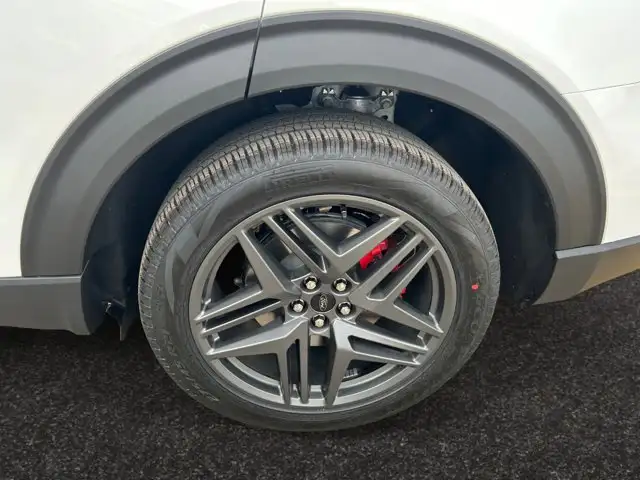 2026 Ford Explorer ST-Line in Cars & Trucks in Regina - Image 10