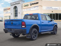 *TOP FEATURES* Premium Cloth Bucket Seats in Grey Heated Front Seats and Heated Steering Wheel Remot... (image 4)