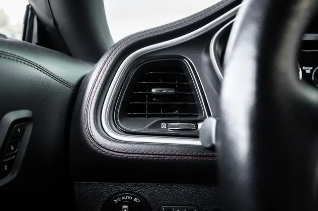2022 Dodge Challenger5348208097322803217