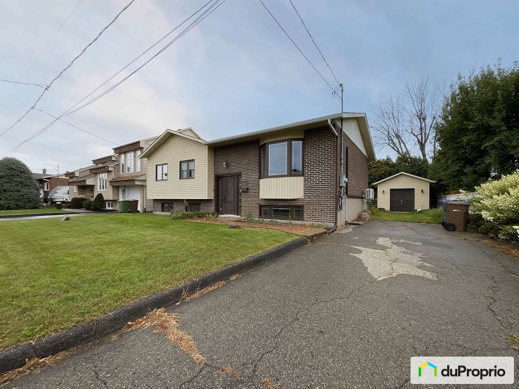 $529,000 - Bungalow for sale in Salaberry-De-Valleyfield — photo 1