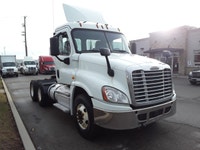 Ryder Stock ID: 836579 Transmission Type/Speed: AUTO 13 Engine: DIESEL DD15 GHG'17 475/1625 Horse Po... (image 4)