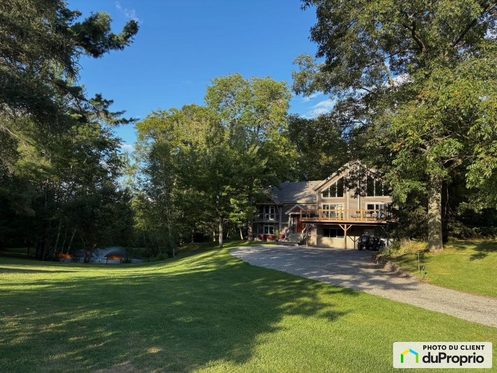 $2,225,000 - 1 1/2 Storey for sale in Lac-Brome (Foster) — photo 1