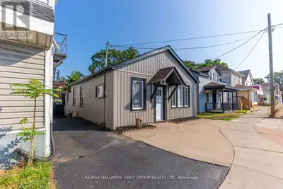 Nestled in the heart of downtown St. Catharine's, this charming two-bedroom, one-bathroom bungalow o...