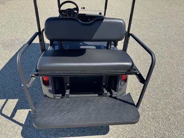 2021 E-Z-GO RXV Elite 4 Passenger-certified factory refurbished  in ATVs in Vernon - Image 12