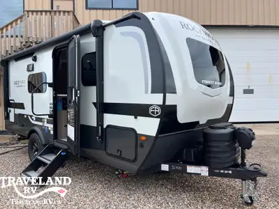 With this Rockwood Geo Pro 20FBS the “we heard you” theme continues! This unit has a full walk aroun...