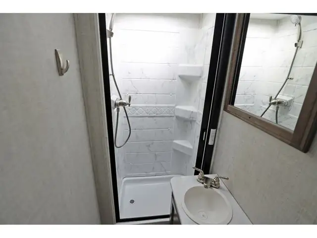 2022 Gulf Stream Conquest 6237 LE 2022 Classe C 24 pieds in RVs & Motorhomes in Laval / North Shore - Image 19