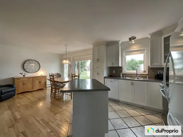 $595,000 - Intergenerational for sale in St-Honore-De-Chicoutimi in Houses for Sale in Saguenay - Image 6